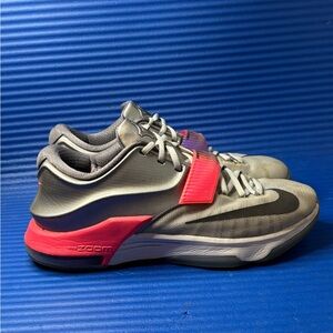 Size 11- Men’s Nike Air KD 7 All Star Kevin Durant Elite 742548-090